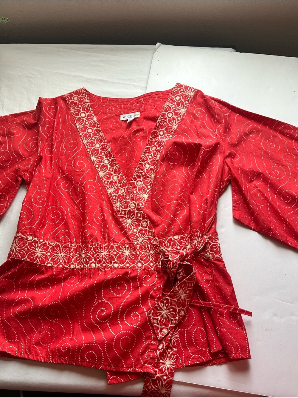 White Rice Red Floral Block Print 100% Cotton Wrap Blouse Sz M